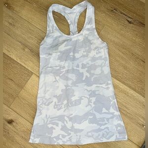 LULULEMON GREY CAMO ALIGN TANK